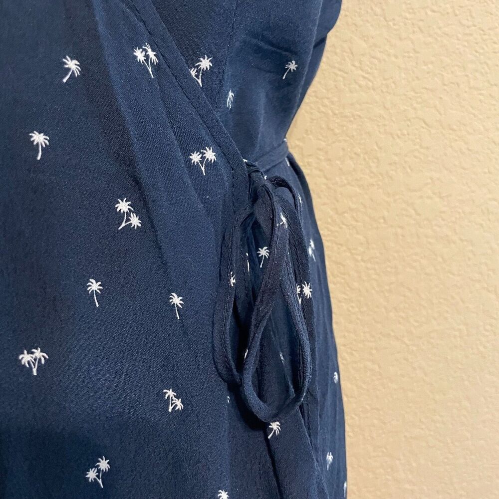 Brandy Melville Palm Tree Print Wrap Mini Dress Womens Small Navy Blue - Picture 5 of 6